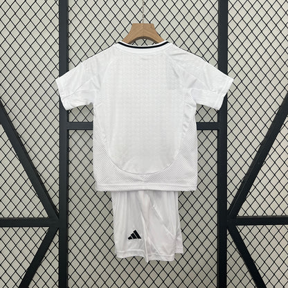 Conjunto niños Real Madrid Local 2024/25