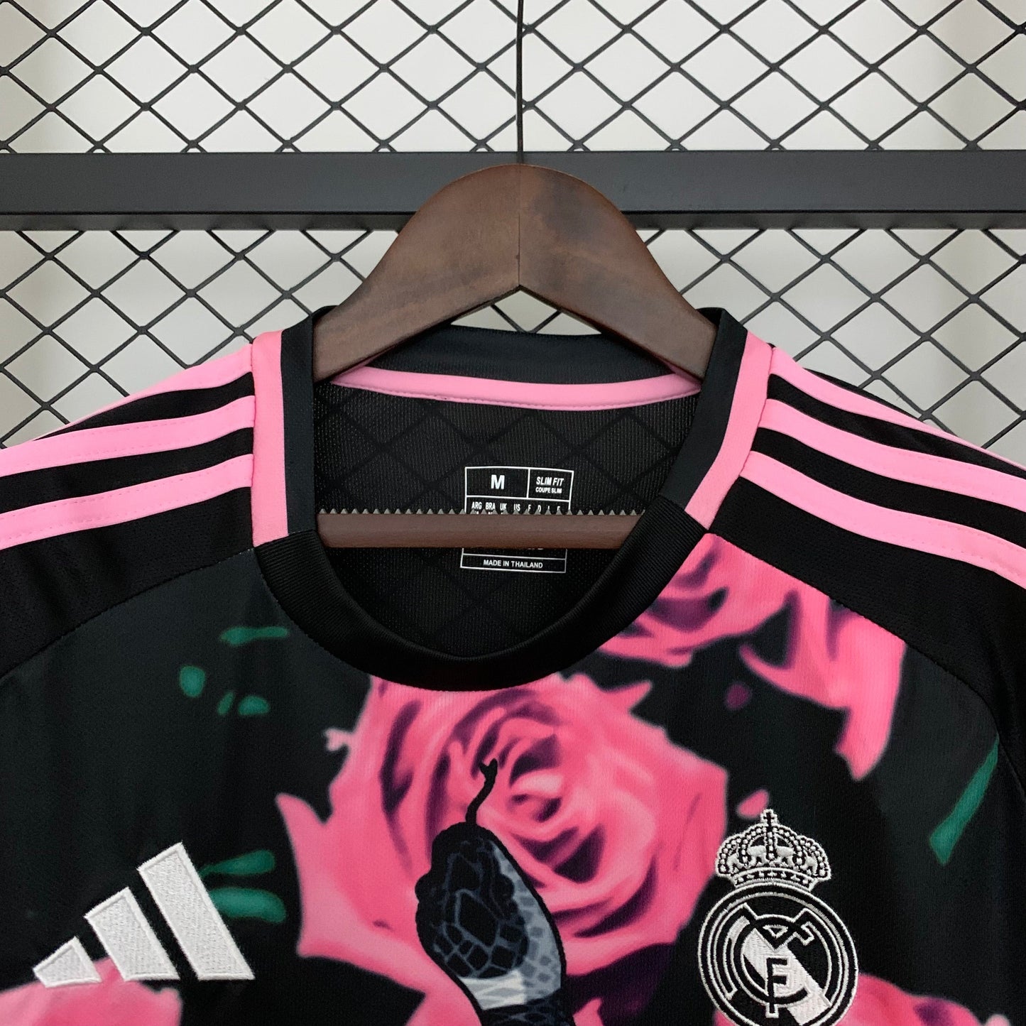 Real Madrid Edición Pink Rosas 2025/26 Versión Fan