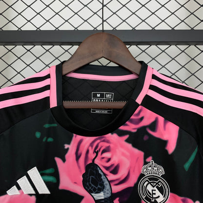 Real Madrid Edición Pink Rosas 2025/26 Versión Fan