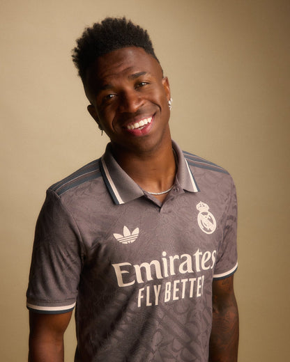 Camiseta Real Madrid Visita 2024/25 | Versión Fan