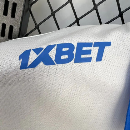 Camiseta Universidad Católica Local 2025 Versión Fan