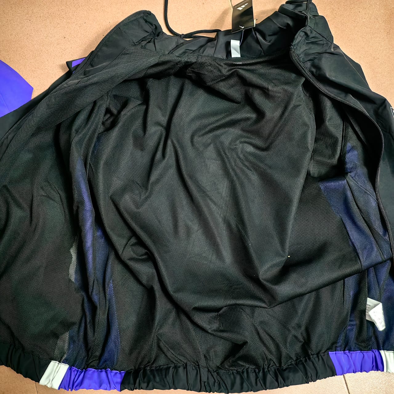 Colo Colo Cortavientos Morado y Negro 2025