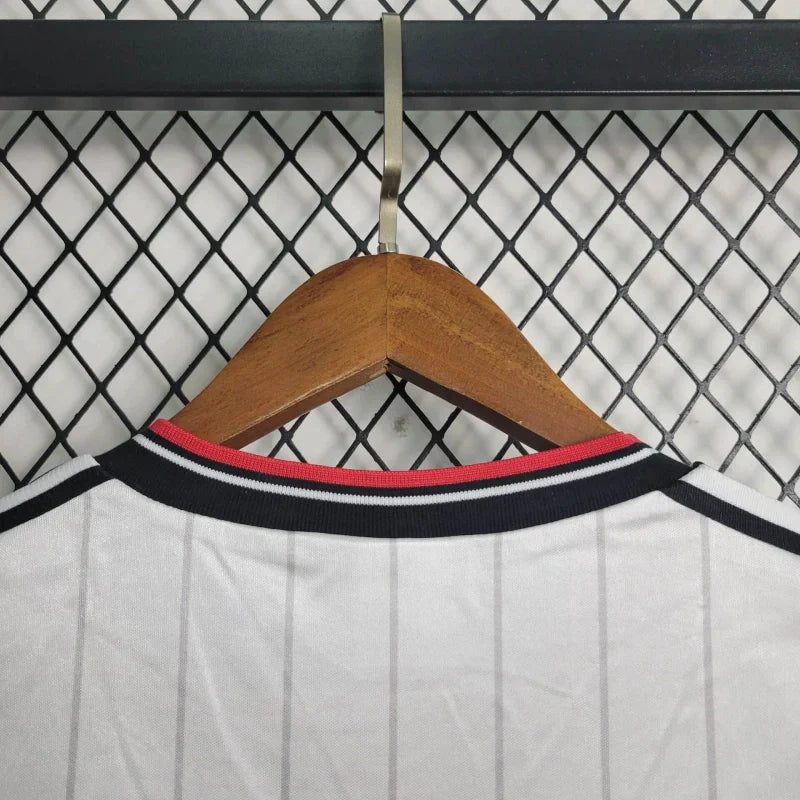 Camiseta Manchester United Retro Visita 1983