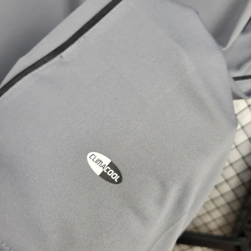 Camiseta Real Madrid Tercera Retro 2005/06