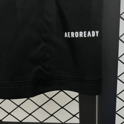 Camiseta Real Madrid Edición Especial Negra 2025/26 Versión Fan