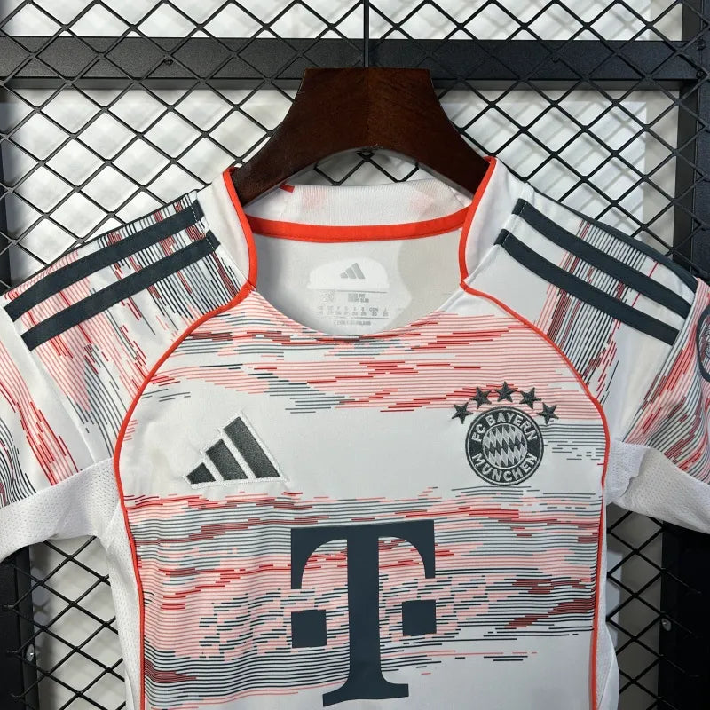 Bayern Munich Kit Niños Visita 2025/26