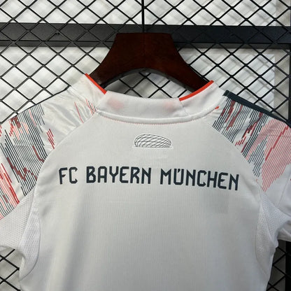 Bayern Munich Kit Niños Visita 2025/26