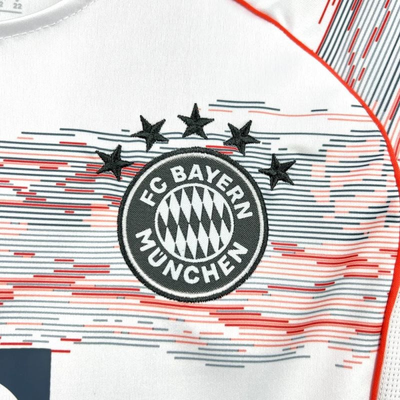 Bayern Munich Kit Niños Visita 2025/26