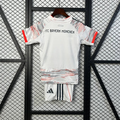 Bayern Munich Kit Niños Visita 2025/26