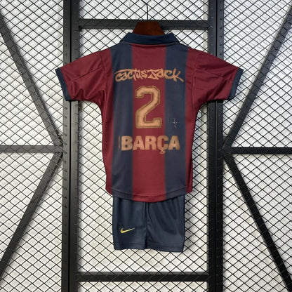 Barcelona Edición Especial Travis Kit Niños 2025/26