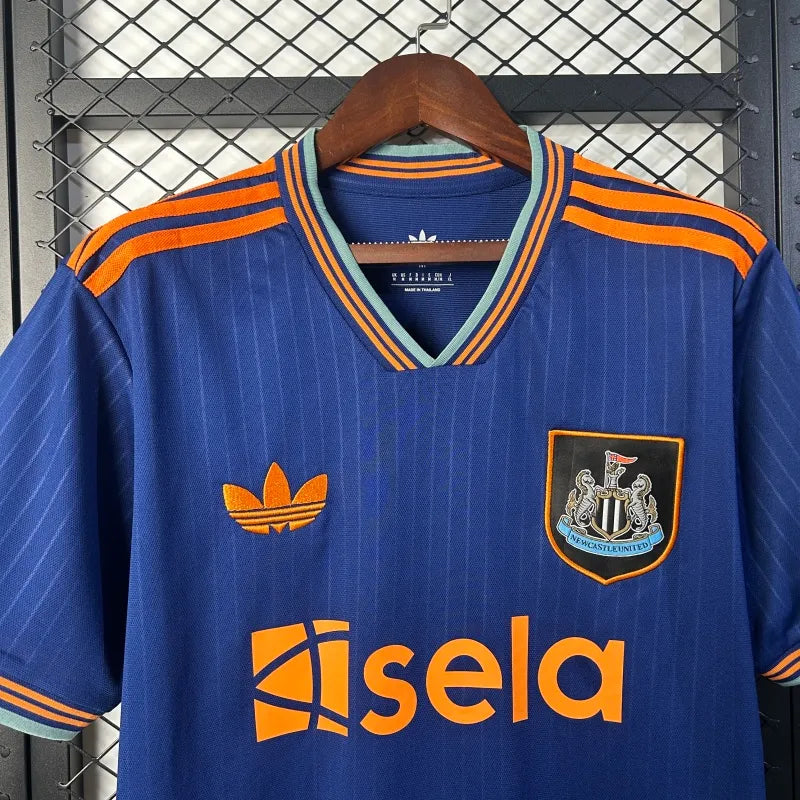 Camiseta Newcastle Tercera 2025/26 Versión Fan