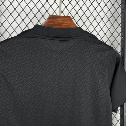 Camiseta Liverpool Edición Especial Negra 2025/26 Versión Fan