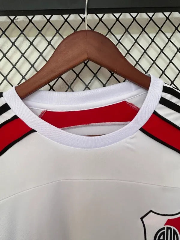 Camiseta River Plate Entrenamiento 2025/26 Versión Fan