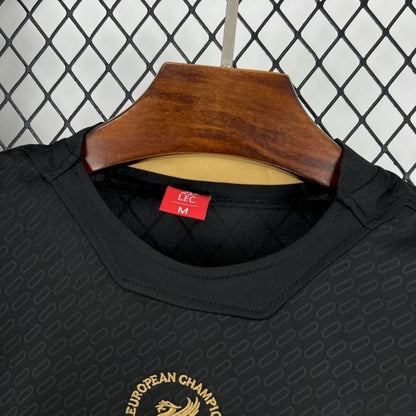 Camiseta Liverpool Edición Especial Negra 2025/26 Versión Fan