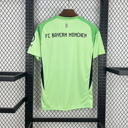 Camiseta Bayern Munich Portero Verde 2025/26 Versión Fan