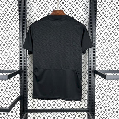 Camiseta Liverpool Edición Especial Negra 2025/26 Versión Fan