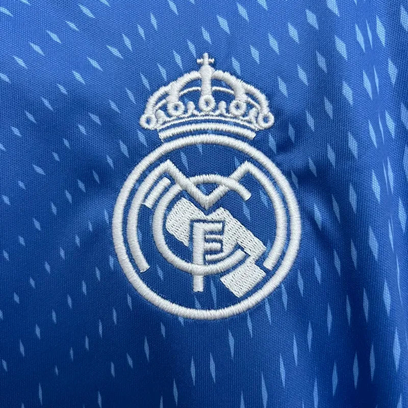 Camiseta Real Madrid Edición Especial Celeste 2025/26 Versión Fan
