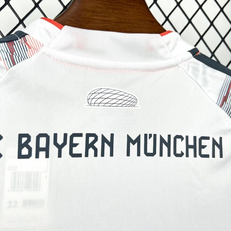 Bayern Munich Kit Niños Visita 2025/26