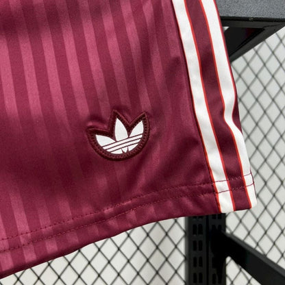 Bayern Munich Kit Niños Edición Terrace 2025/26