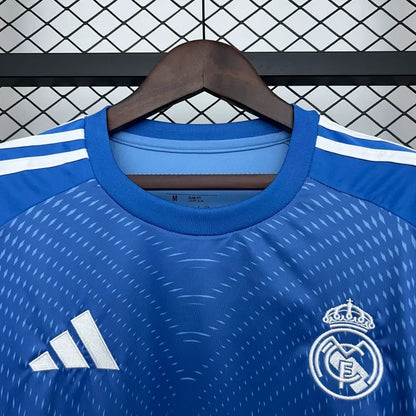 Camiseta Real Madrid Edición Especial Celeste 2025/26 Versión Fan