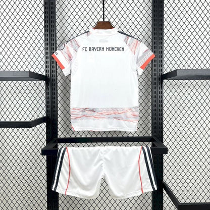Bayern Munich Kit Niños Visita 2025/26