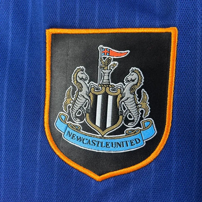 Camiseta Newcastle Tercera 2025/26 Versión Fan